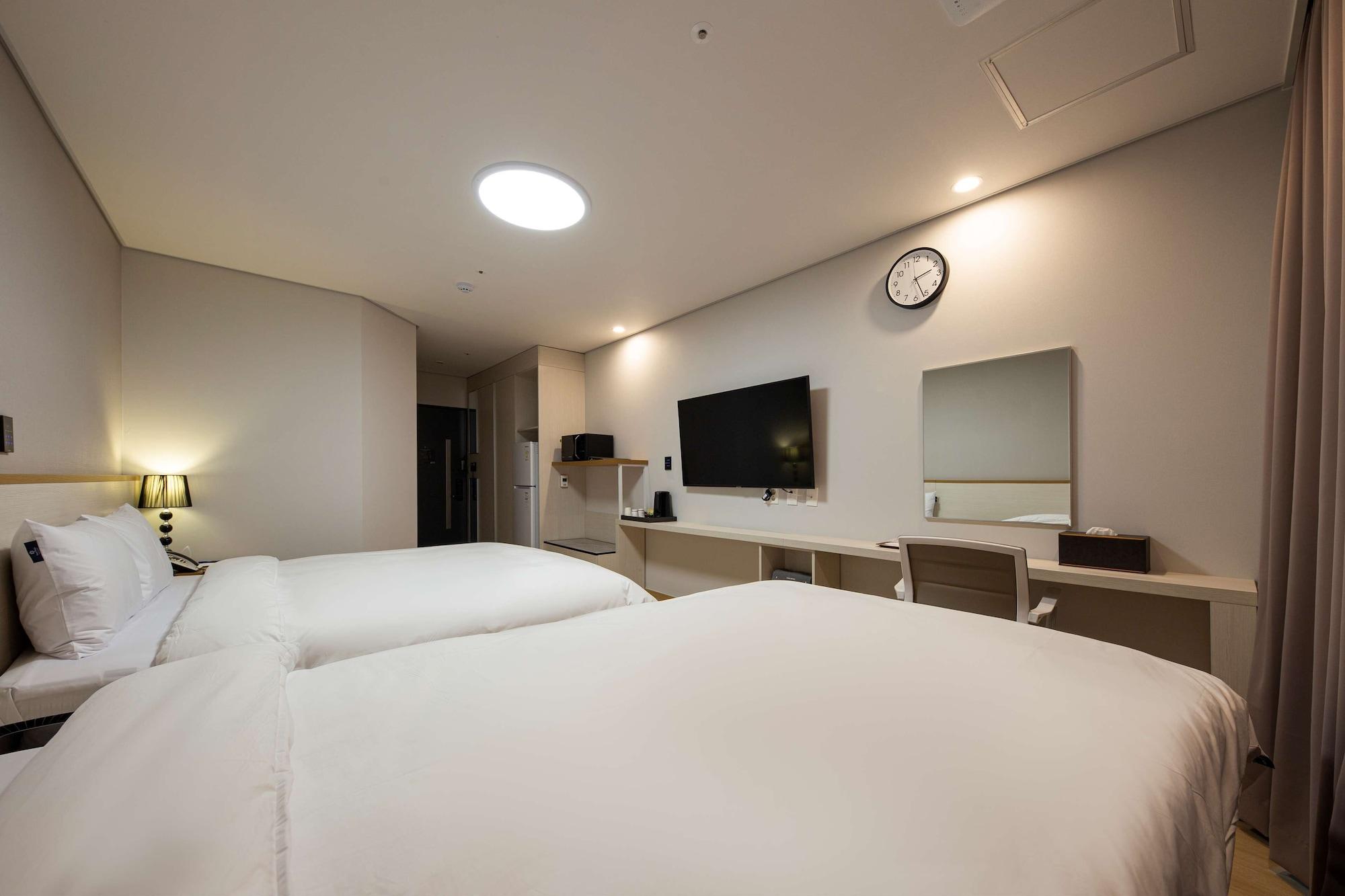 Surestay Plus Hotel By Best Western Asan Extérieur photo