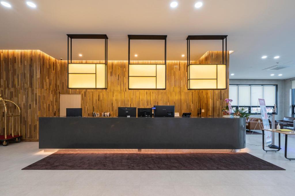 Surestay Plus Hotel By Best Western Asan Extérieur photo